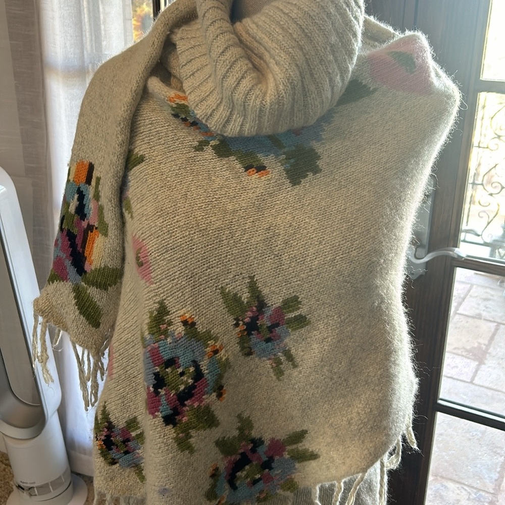 Anthropologie sweater wrap. Size small.
